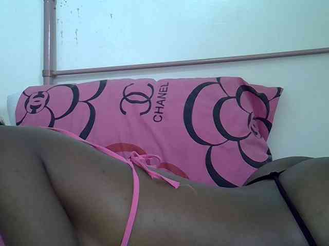 Zawadi95 webcam