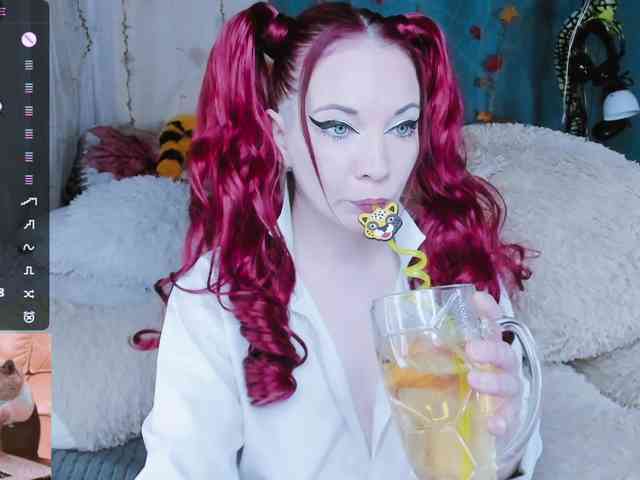 SweetAsssNuka webcam