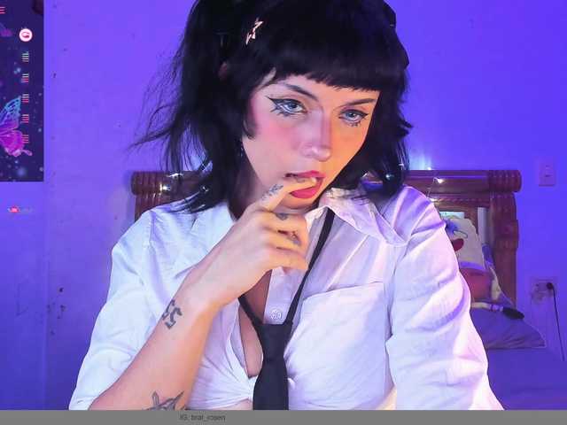 YourRosenrot live cam on BongaCams