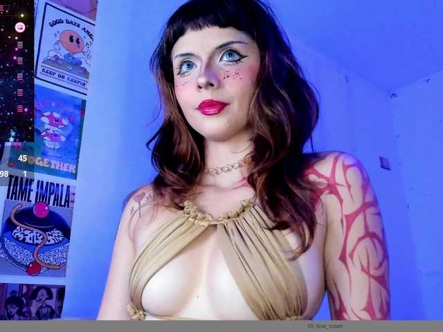 le modèle YourRosenrot est en webcam porno dans un show sur le site bongacams, il possède les tags suivants: Latino/Hispanic,Brunette,Shaved