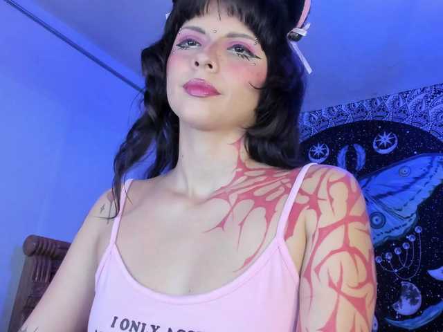 YourRosenrot live cam on BongaCams