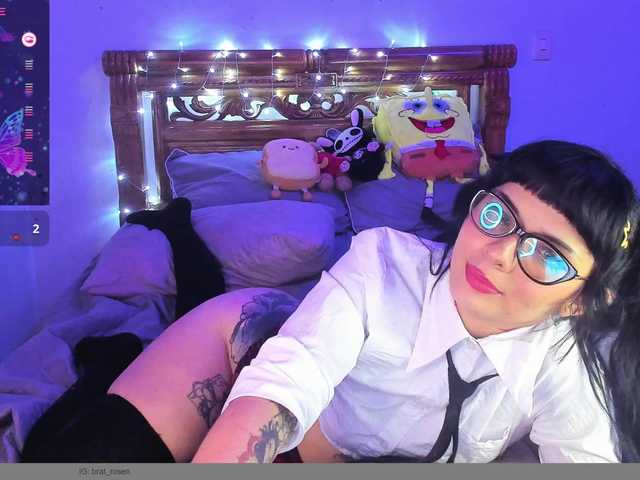 YourRosenrot live cam on BongaCams