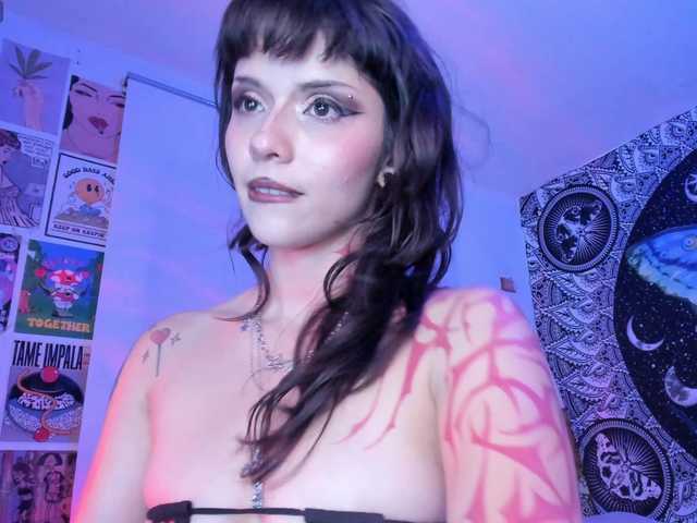 YourRosenrot live cam on BongaCams