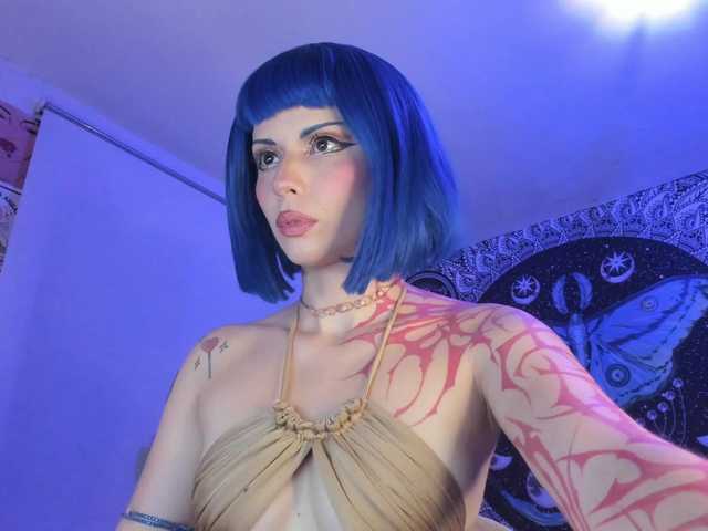 YourRosenrot live cam on BongaCams