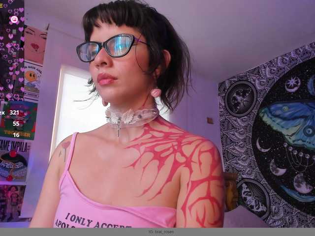YourRosenrot live cam on BongaCams