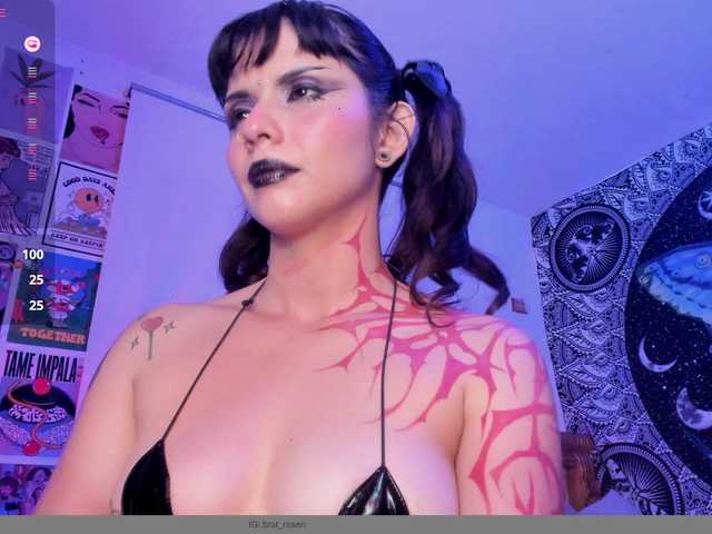 YourRosenrot live cam on BongaCams