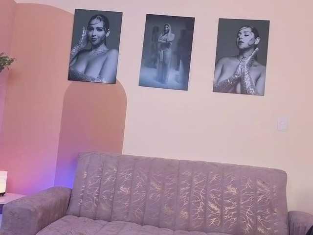 ToriCross live cam on BongaCams