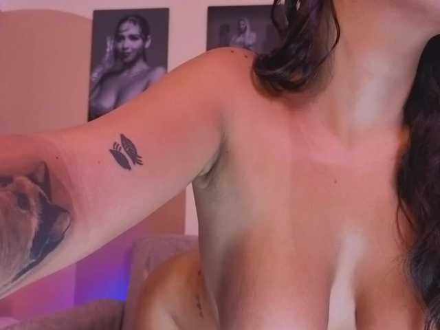 ToriCross live cam on BongaCams