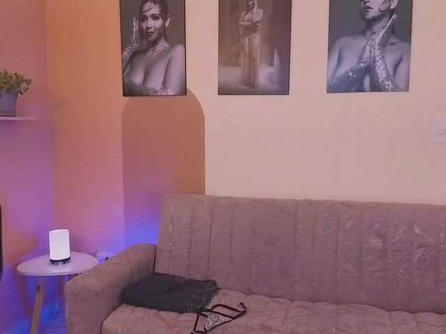 ToriCross live cam on BongaCams
