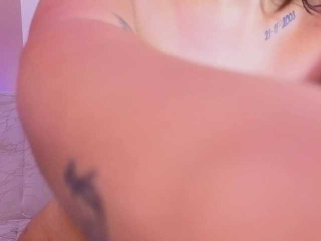 ToriCross live cam on BongaCams