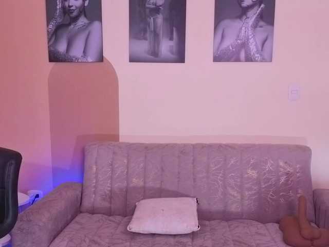 ToriCross live cam on BongaCams