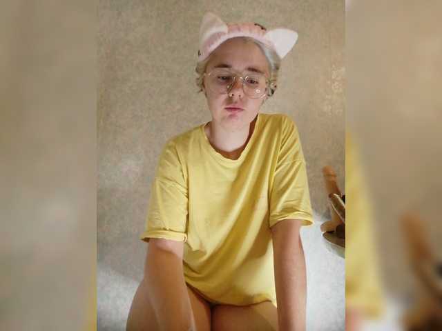 kroshka-meow live cam