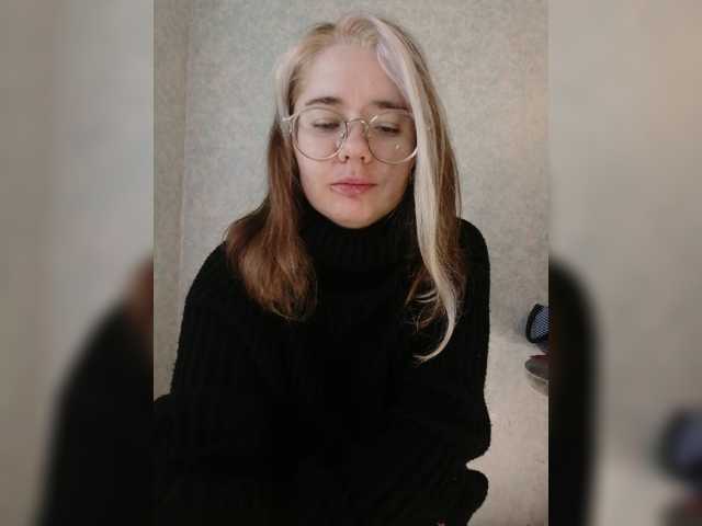 kroshka-meow, en directo ahora en BongaCams