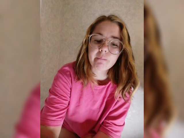 kroshka-meow live webcam show