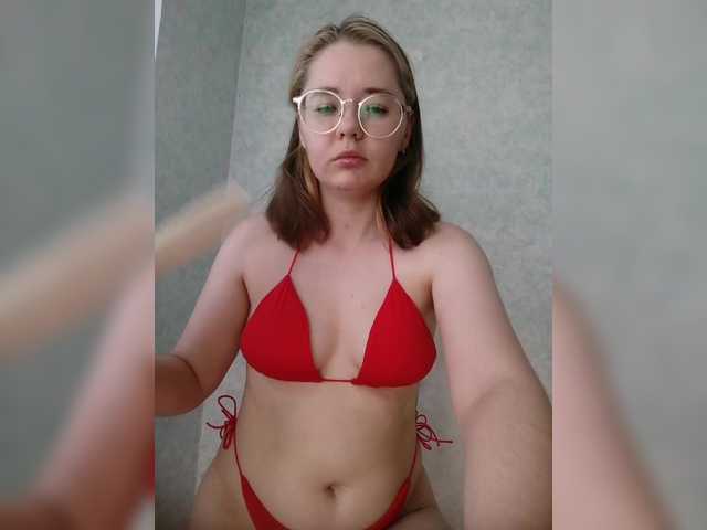 kroshka-meow live cam on BongaCams