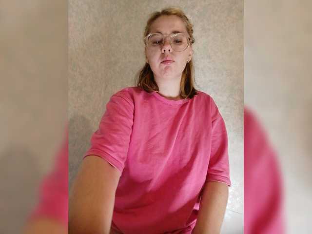 kroshka-meow live webcam show