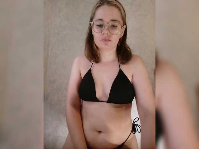 kroshka-meow live webcam show
