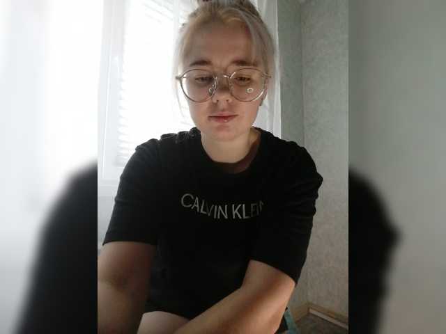 kroshka-meow, en vivo ahora en BongaCams