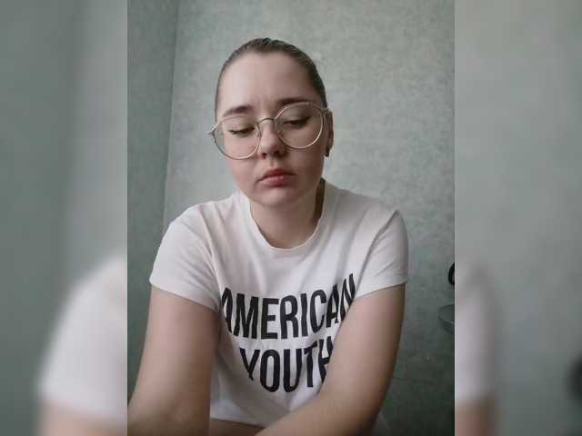 kroshka-meow live cam on BongaCams