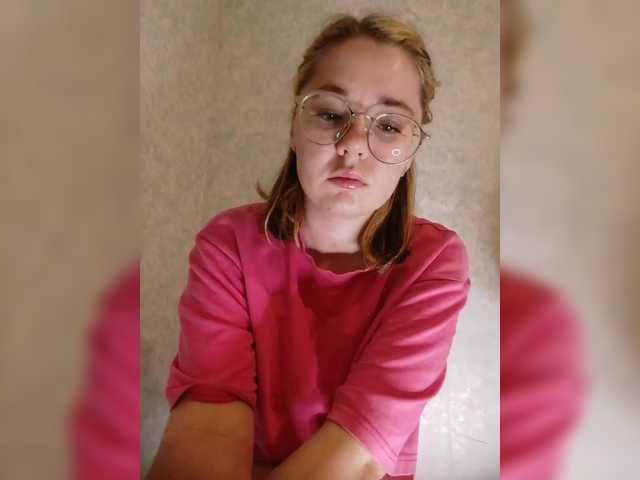 kroshka-meow live webcam show