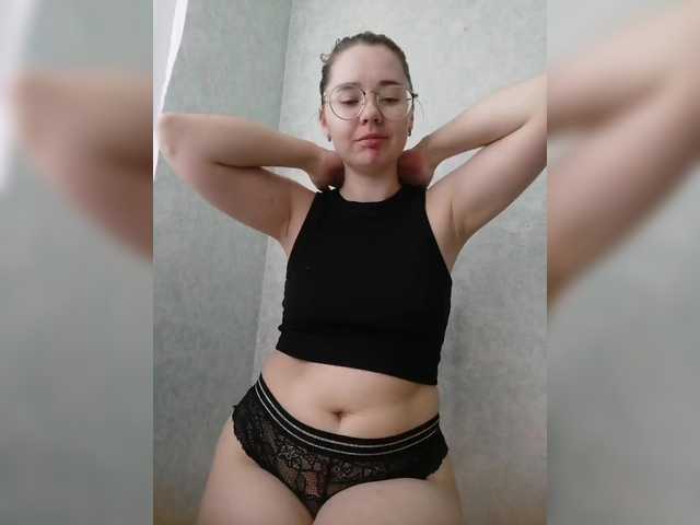 kroshka-meow live cam on BongaCams
