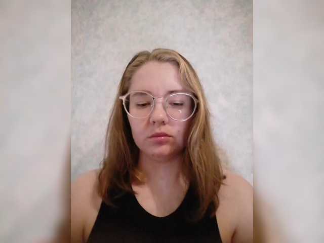 kroshka-meow live cam on BongaCams