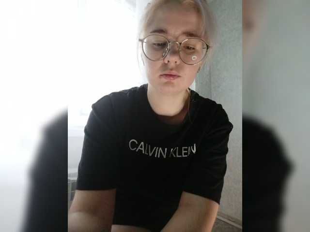 kroshka-meow live cam on BongaCams