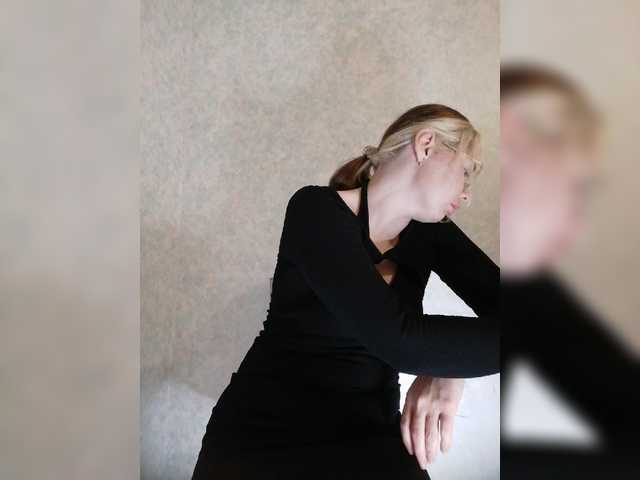 kroshka-meow live cam on BongaCams