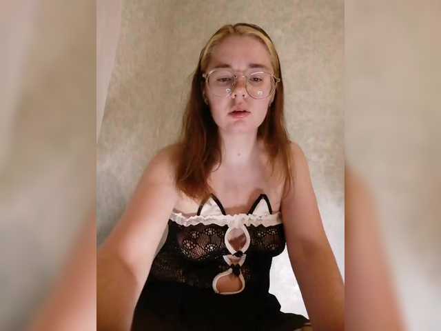 kroshka-meow live cam on BongaCams