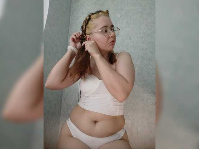 kroshka-meow cam belle