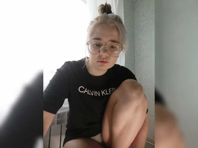 kroshka-meow, en vivo ahora en BongaCams