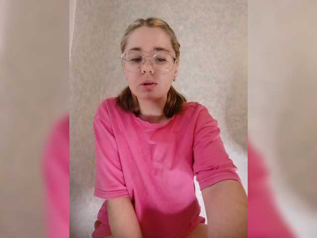 kroshka-meow live webcam show