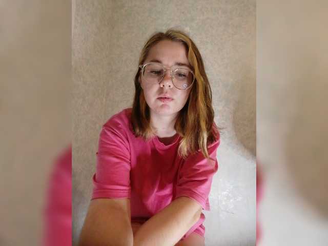 kroshka-meow live webcam show