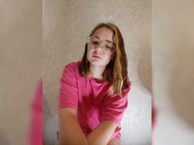 kroshka-meow live webcam show