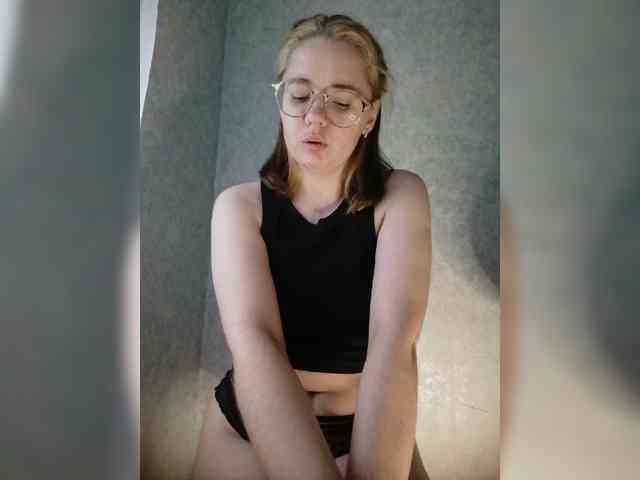 kroshka-meow Sex Cam Show