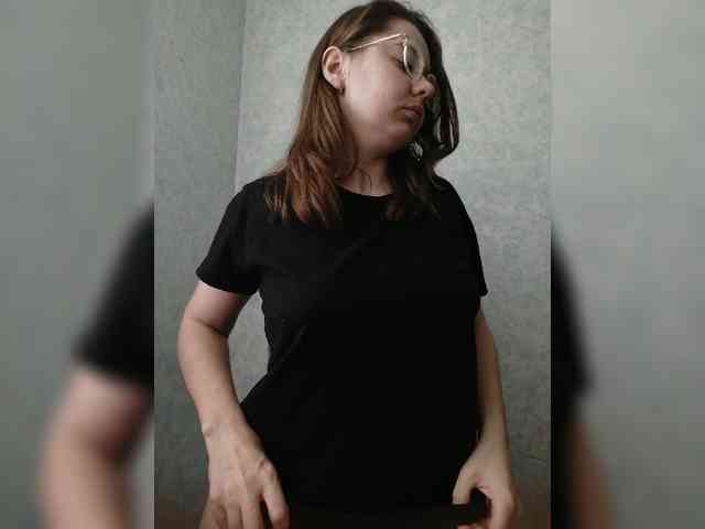 kroshka-meow Live Webcam on BongaCams