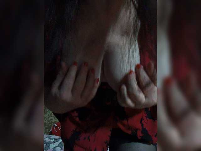 CarrieQueen live cam on BongaCams