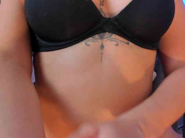 MelanieHudson webcam