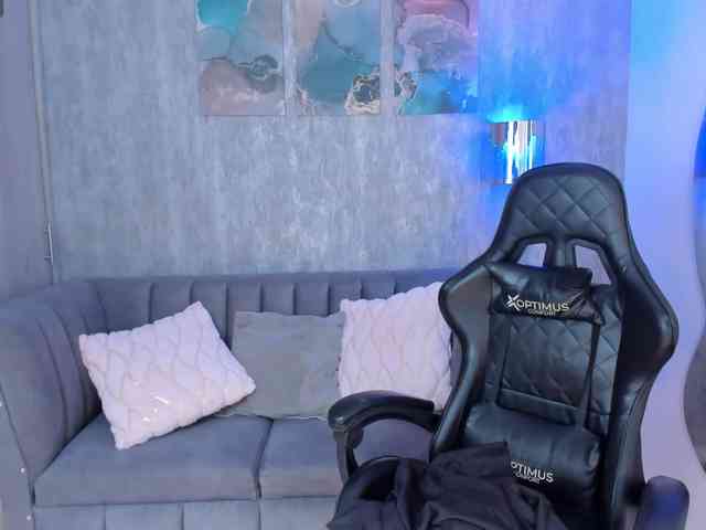 MelanieHudson webcam