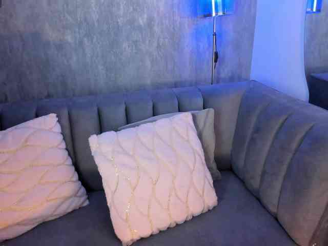 MelanieHudson webcam