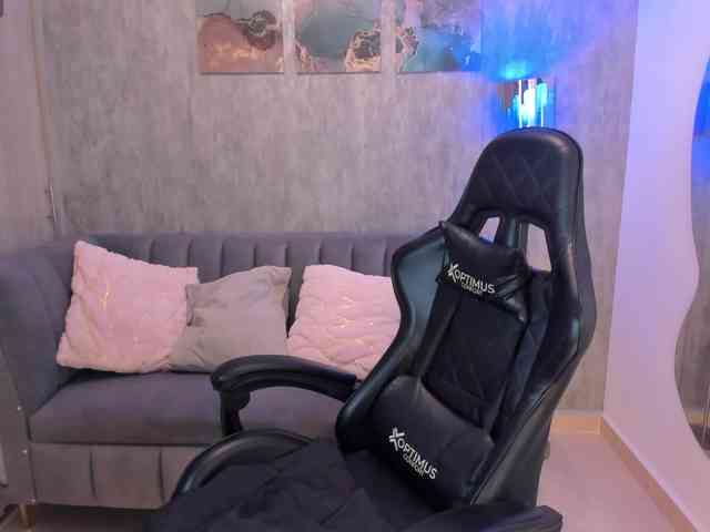 MelanieHudson webcam