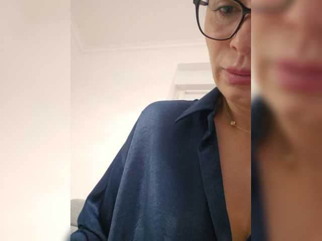 SophieMary live cam on BongaCams