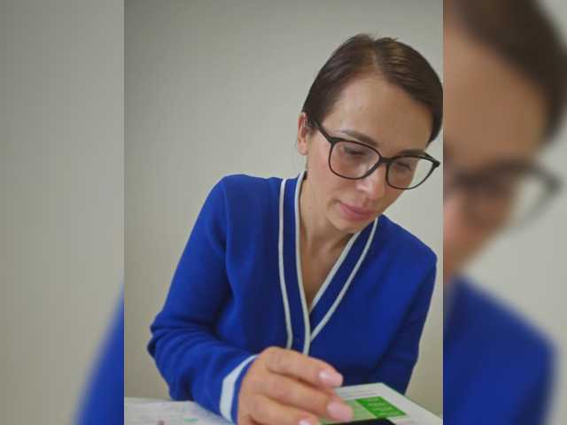 SophieMary's BongaCams show and profile