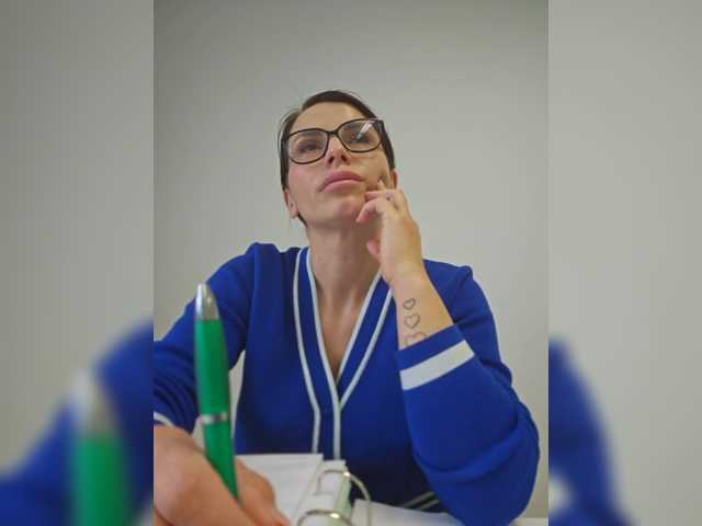 SophieMary's BongaCams show and profile