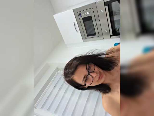 SophieMary's BongaCams show and profile