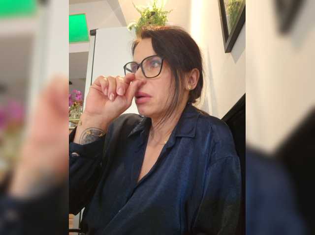 SophieMary live cam on BongaCams
