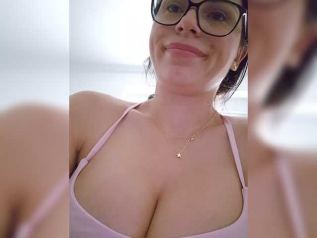 SophieMary live cam on BongaCams