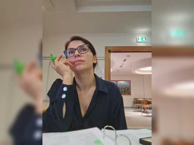 SophieMary's BongaCams show and profile