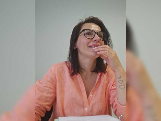 SophieMary's BongaCams show and profile