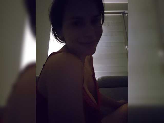 le modèle Sophie_Sonne est en webcam porno dans un show sur le site bongacams, il possède les tags suivants: White/Caucasian,Brunette,Shaved